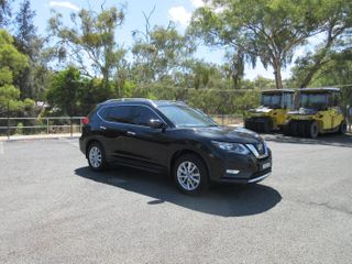 2018  Nissan X-TRAIL ST-L SUV (Diamond Black) Pre-Owned Car Thumbnail
