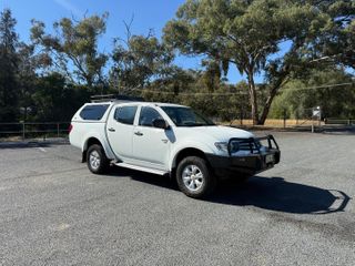 2012  Mitsubishi Triton GLX Ute (White) Pre-Owned Car Thumbnail