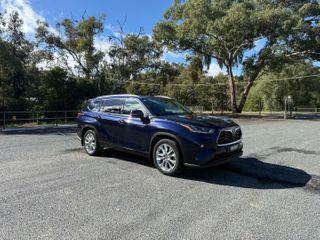2021  Toyota Kluger Grande SUV (Saturn Blue) Pre-Owned Car Thumbnail