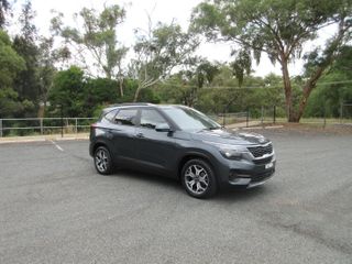 2022  Kia Seltos Sport+ SUV (Gravity Grey) Pre-Owned Car Thumbnail