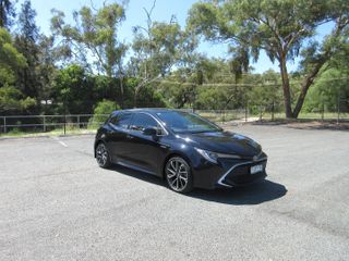 2019  Toyota Corolla ZR Hybrid Hatch (Eclipse Black) Pre-Owned Car Thumbnail